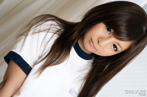 Teen kogal cutie Hikaru Aoyama strips during gym class