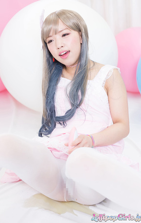 Nishino Ena masturbating in white dress and pantyhose