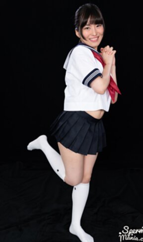 Kogal Suzumiya Aika in uniform has her pussy creampied