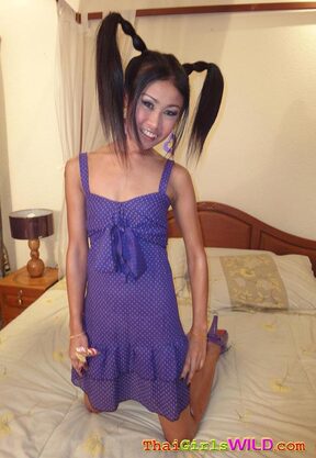 Small tits cutie Bun sucking cock and gettting fucked on bed